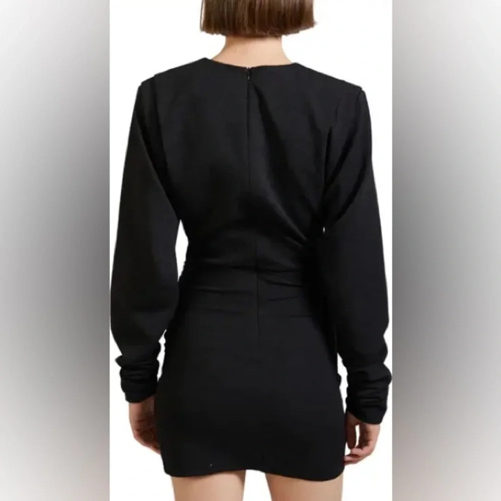 En Saison NWT Ada Ruched Mini Dress in Black Size Small - Picture 7 of 10